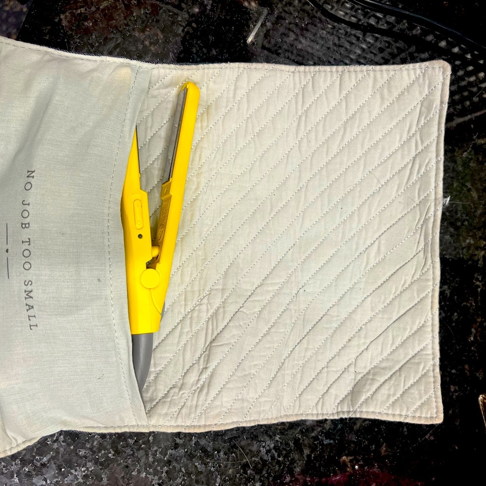 Drybar mini tress press straight iron